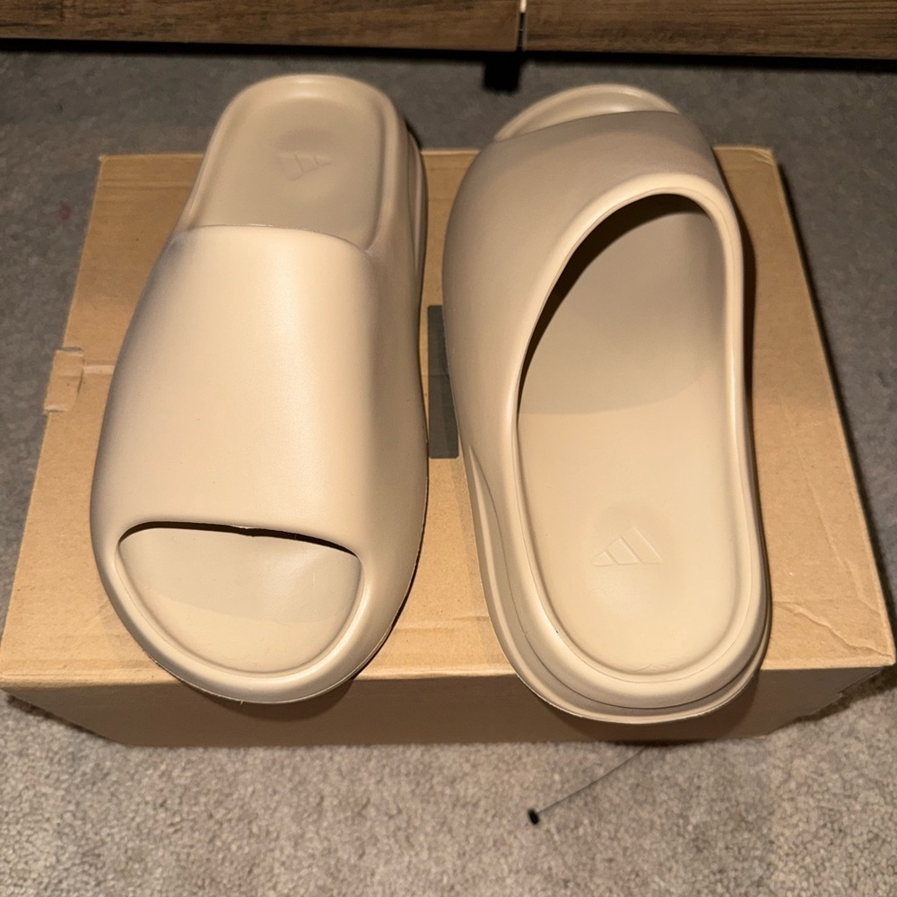 Yeezy Sandals in Beige